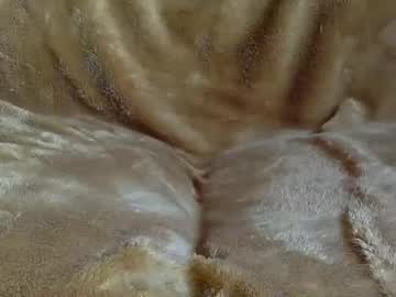Hairy cam model Tombi125, 37 yrs live now