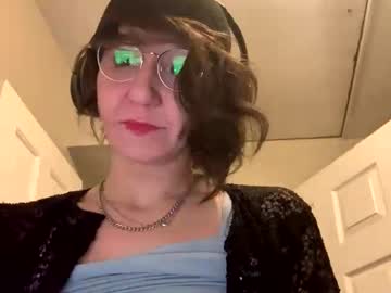Hairy cam model tomboy_titties (hairy, natural, hairyarmpits, lesbian) streaming live in HD
