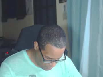 Toni2814 big cock cam stud 36 yrs streaming live