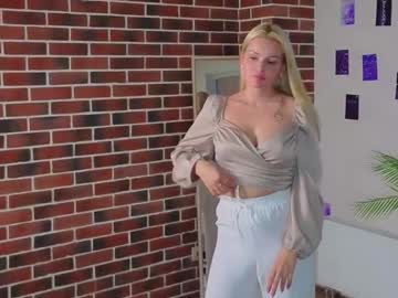 Trinitycumberlander, 18 years old, GOAL :  ? Open my shoulders ! Gently stroke the collarbone  ? My name is Jill it`s my first day here :3 #new #18 #bigboobs #blonde #shy [0 tokens remaining], webcam photo