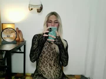 Skinny Asian cam girl Tuseranforte | 19 yrs live in HD