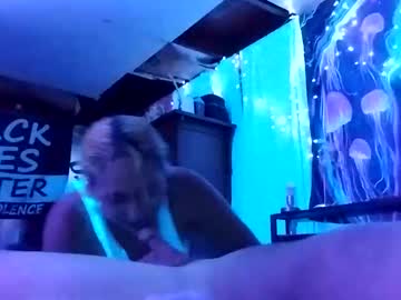 Live Milf Twocrazy85, 40 yrs - Hot Milf Cams