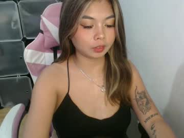 Skinny Asian cam girl Urasian_donna00 | 24 yrs live in HD