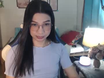 Skinny Asian cam girl Urwetasianprincessxx | 22 yrs live in HD