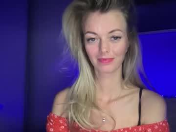 Valerieluvsugar • british69y • who knows ¯\_(?)_/¯ • public