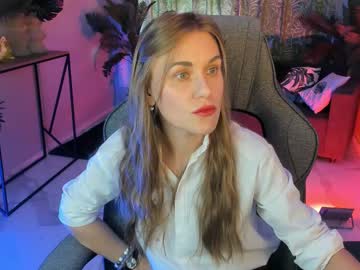 Vanessamate, 24 years old, GOAL: Show belly [90 tokens remaining] Welcome to my room! #cute #shy #ahegao #nonude #new, webcam photo