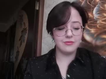 Vanessashadow, I have the first day today, do you want to know me better? #new #nonude #shy #cute #natural, webcam photo