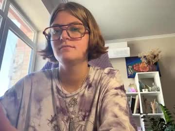 Venitahastings, 18 years old, Goal:show my legs!  Hello everyone I'm Sam  would be glad to meet you and have a good time^^ #shy #skinny #18 #blonde #new [0 tokens remaining], webcam photo