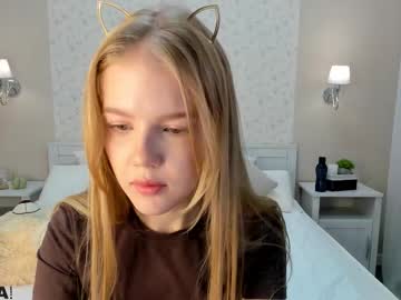 Vicki_todd, 18 years old, Goal reached!  Thanks to all tippers! #new #feet #daddy #18 #young, webcam photo