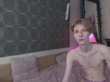 Live twink cam Vik_frost, age 19 yrs nude and streaming