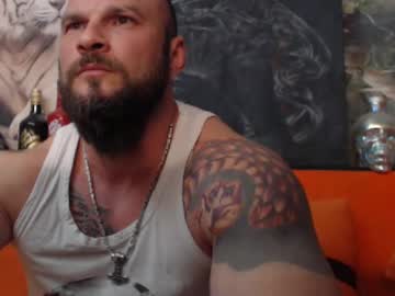 Muscle cam star Viking_me, 36 yrs