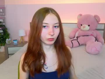 Feet Cams Live model Vikivixen, age 19 streaming Foot Fetish VR