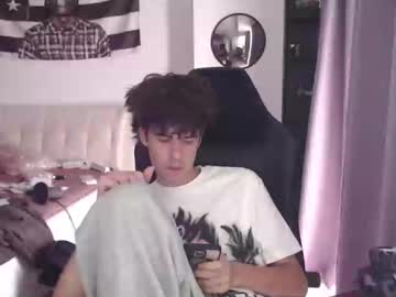Vinnie_06, 18 years old, get naked and stroke :) #18 #teen #new #young #bigcock [1420 tokens remaining], webcam photo