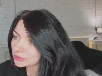 Vivianavivia, 21 years old, Take off my mini shorts ;) #shy #new #18 #teen #tattoo [2814 tokens remaining], webcam photo