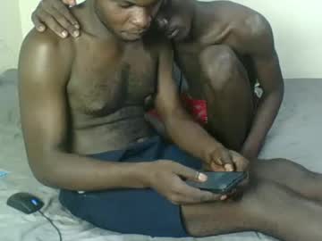 Live gay cam model Watchmelove522 yrs streaming now in HD