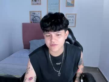 Live cam boy Water_lau – Hot Male Cams