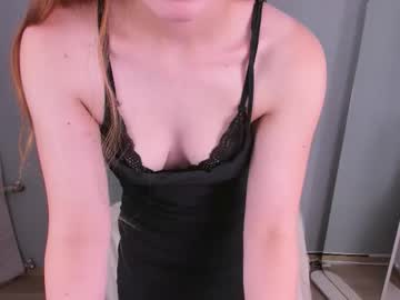 Wendy_hobs, 19 years old, 100 spanks ass+close up [253 tokens left] #new #bidass #shy #skinny #18, webcam photo