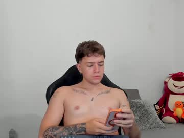 White_jacob, 23 years old, Lovense: Interactive Toy that vibrates with your Tips - Multi-Goal : CUM #bigcock #hairy #muscle #young #private, webcam photo