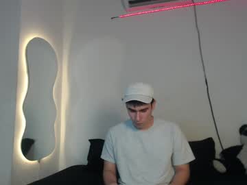 Live gay cam model William_black10 streaming now in HD