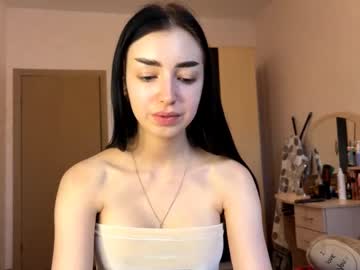 Wilmarombough, 18 years old, i'm Amelia  and #new here #shy #skinny #teen #18 Goal:  let me do five squats on the side of the camera.  [70 tokens remaining], webcam photo