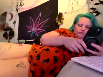Witchystoner420 • newgirl27y • Usa • public