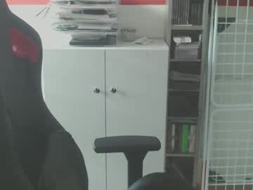 Womenizzeer big cock cam stud 41 yrs streaming live