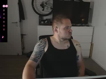 X19marco93x, 32 years old, horny weekend #new #german #lovense #uncut #shaved [771 tokens remaining], webcam photo