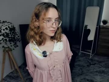 Xo_lil_dream, 18 years old, Goal: Let me show you my eyes without glasses! Hey CB, i'm #new girl :3  #shy #Petite #18 #cute [5 tokens remaining], webcam photo