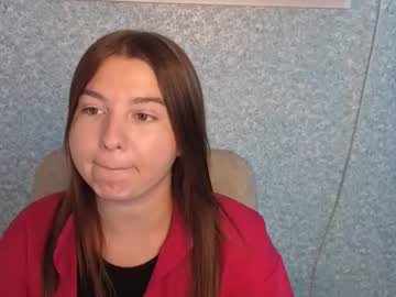 Xocandi, 19 years old, Xocandi's room. my first day ? #new #c2c #shy #nonude #cute, webcam photo