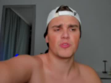 Xx_raul_xx_, 19 years old, Remove the T -shirt [200 tokens left] #pvt #uncut #new #cum #bigcoc, webcam photo