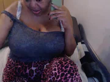 xxxbustybabe27x - Live EU Performer