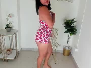Hairy cam model Yisy_hernandez, 27 yrs live now