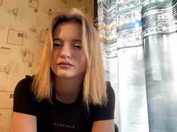 Yokolarive, 20 years old, Hey, sweeties! ? take off your bra and dance backwards | #new #shy #cute #young #18 [129 tokens remaining], webcam photo