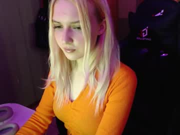 Yume_nikkii, 18 years old, GOAL: take off top [699 tokens remaining] welcome  #shy #young #natural #cute #18, webcam photo