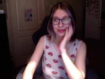 Feet Cams Live model Yummygiirl, age 25 streaming Foot Fetish VR