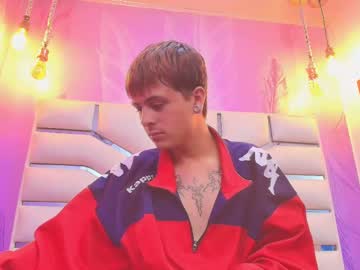 Live cam boy Zefir_azak, 18 yrs – Hot Male Cams