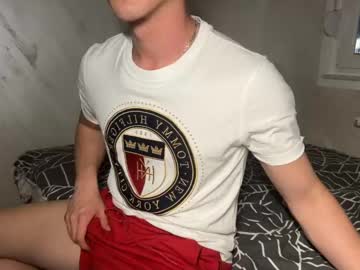 Live twink cam Zeusdaaan, age 19 yrs nude and streaming
